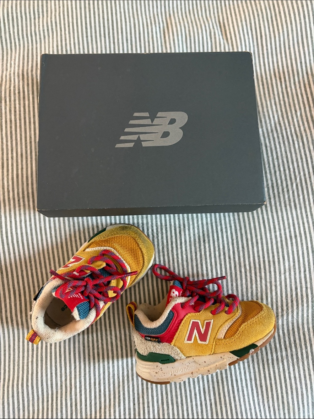 New Balance • Toddler Athletic Shoes (Size 4)